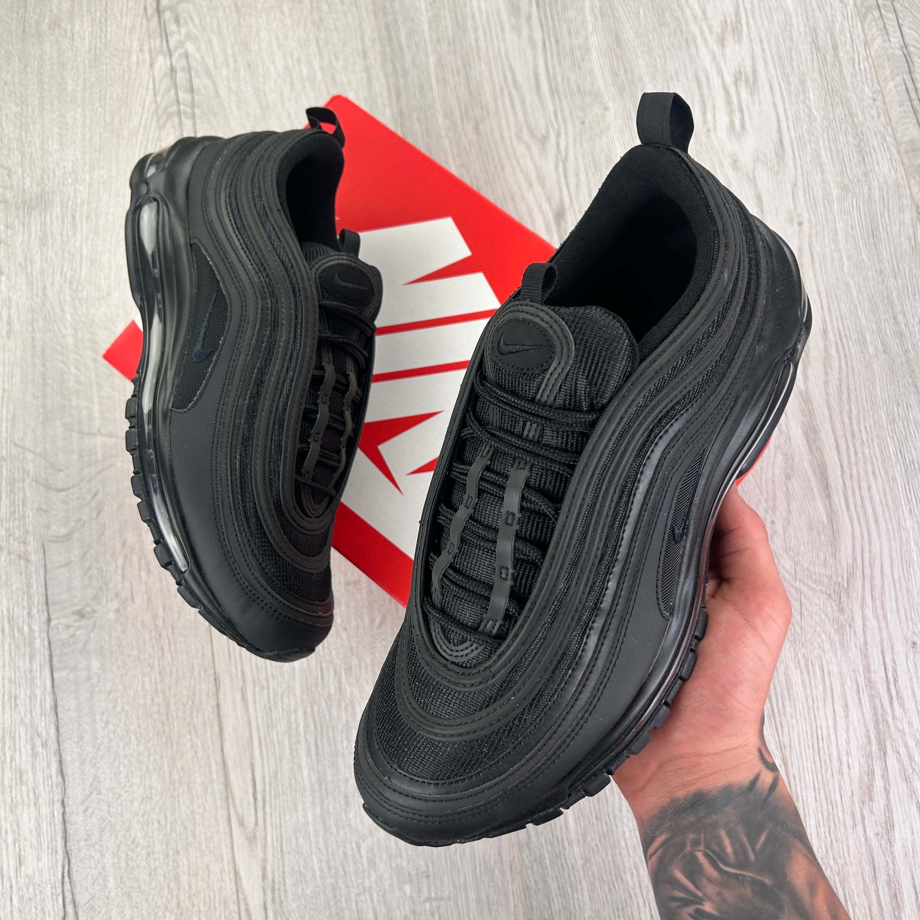 Air max 97 trainers in triple black mens hotsell