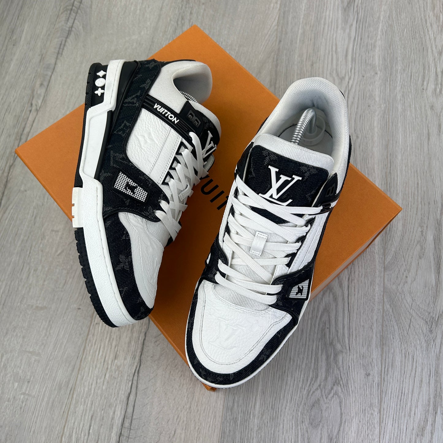 Louis Vuitton Men’s Black & White Trainers - Uk 9 (Fit 10)