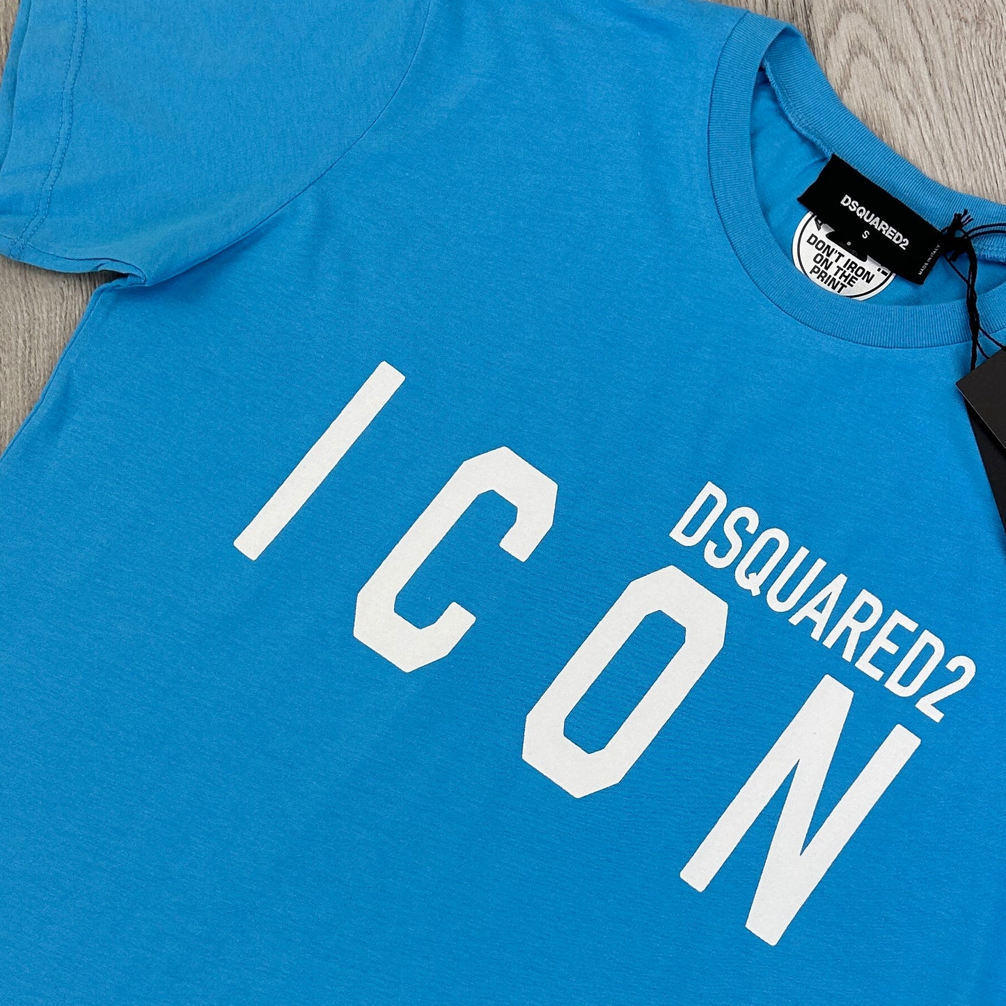 Dsquared2 Men’s ‘ICON’ Blue T-shirt & Short Set