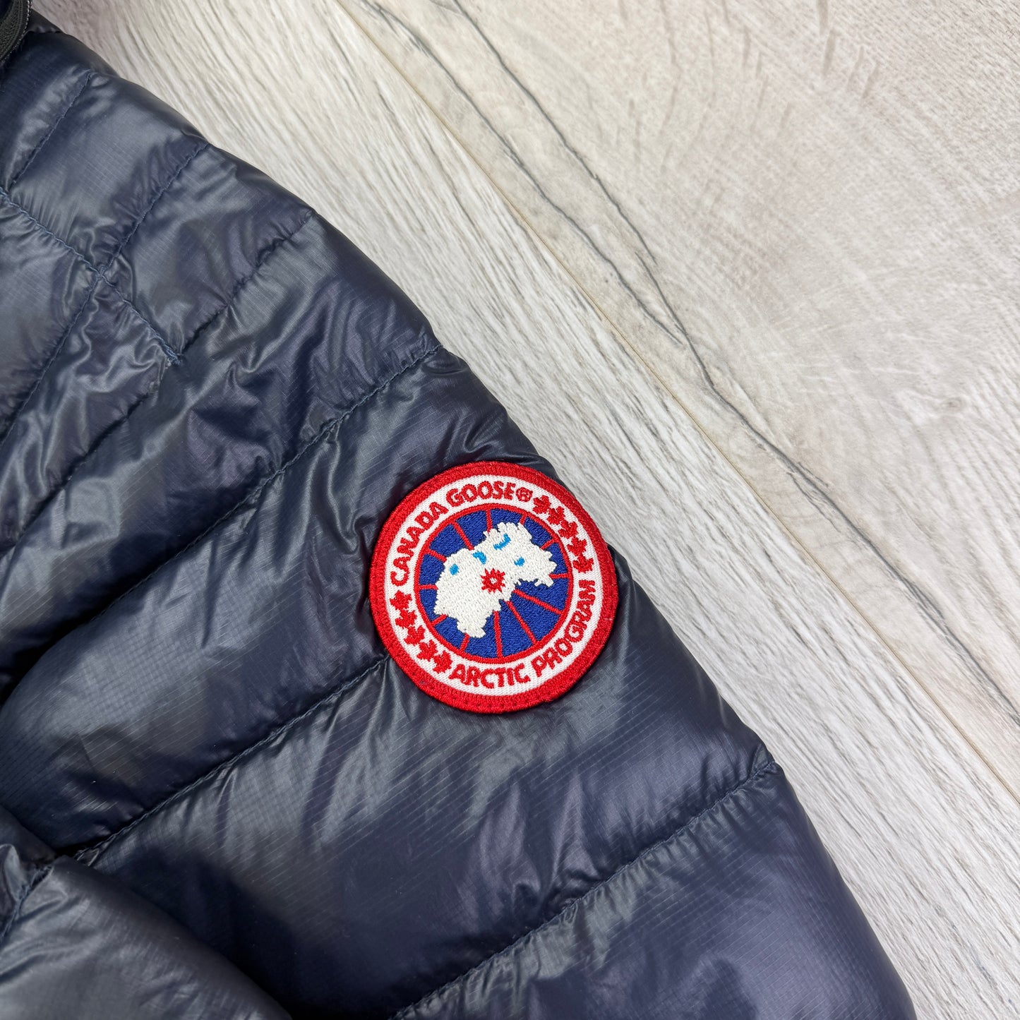 Canada Goose Women’s Navy Hybridge Jacket - Medium