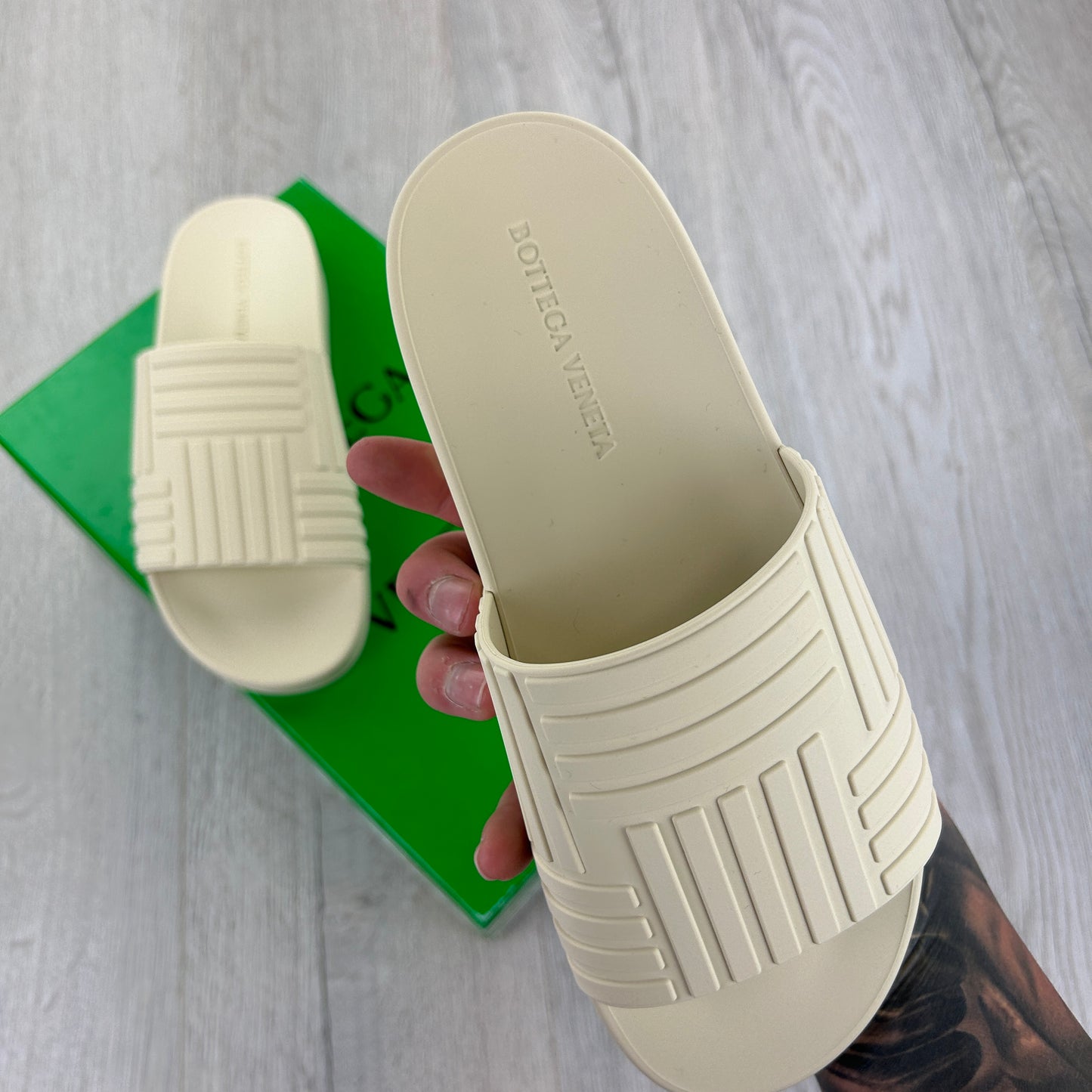 Bottega Veneta Women’s Cream Slides - Uk 5