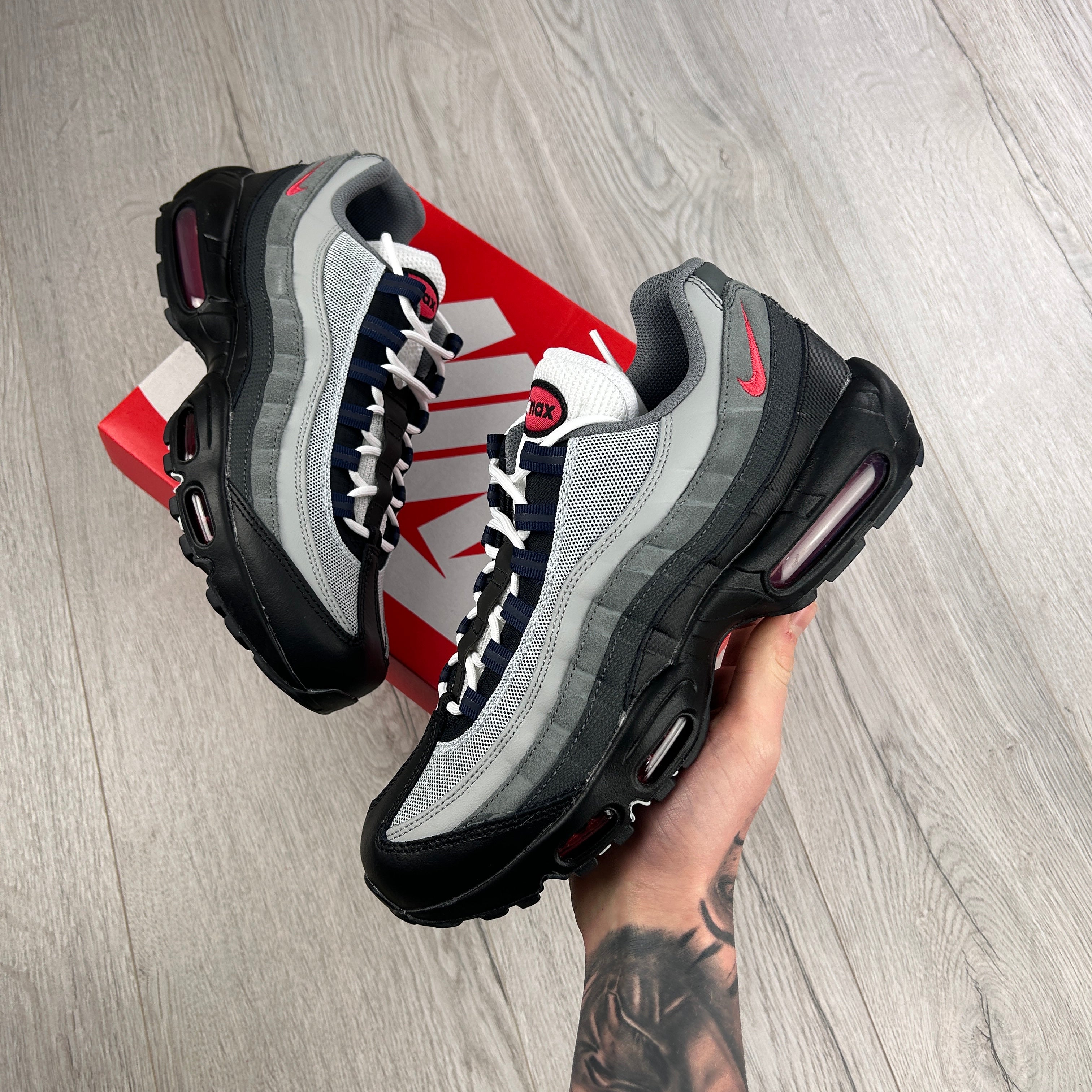 Nike air max outlet 95 chilling red