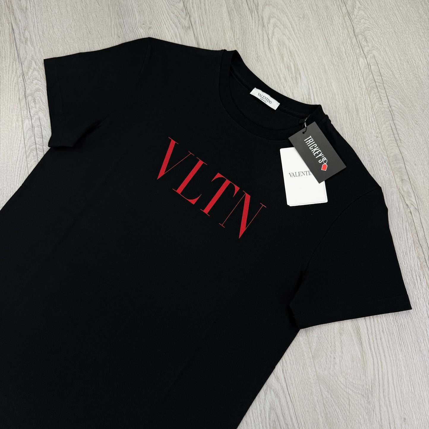 Valentino Men’s Black T-shirt Red ‘VLTN’ Logo