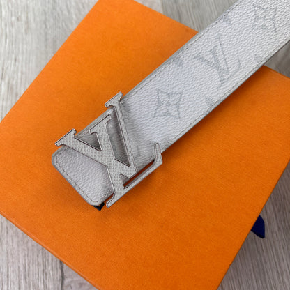 Louis Vuitton Men’s White Belt - Uk 28-32