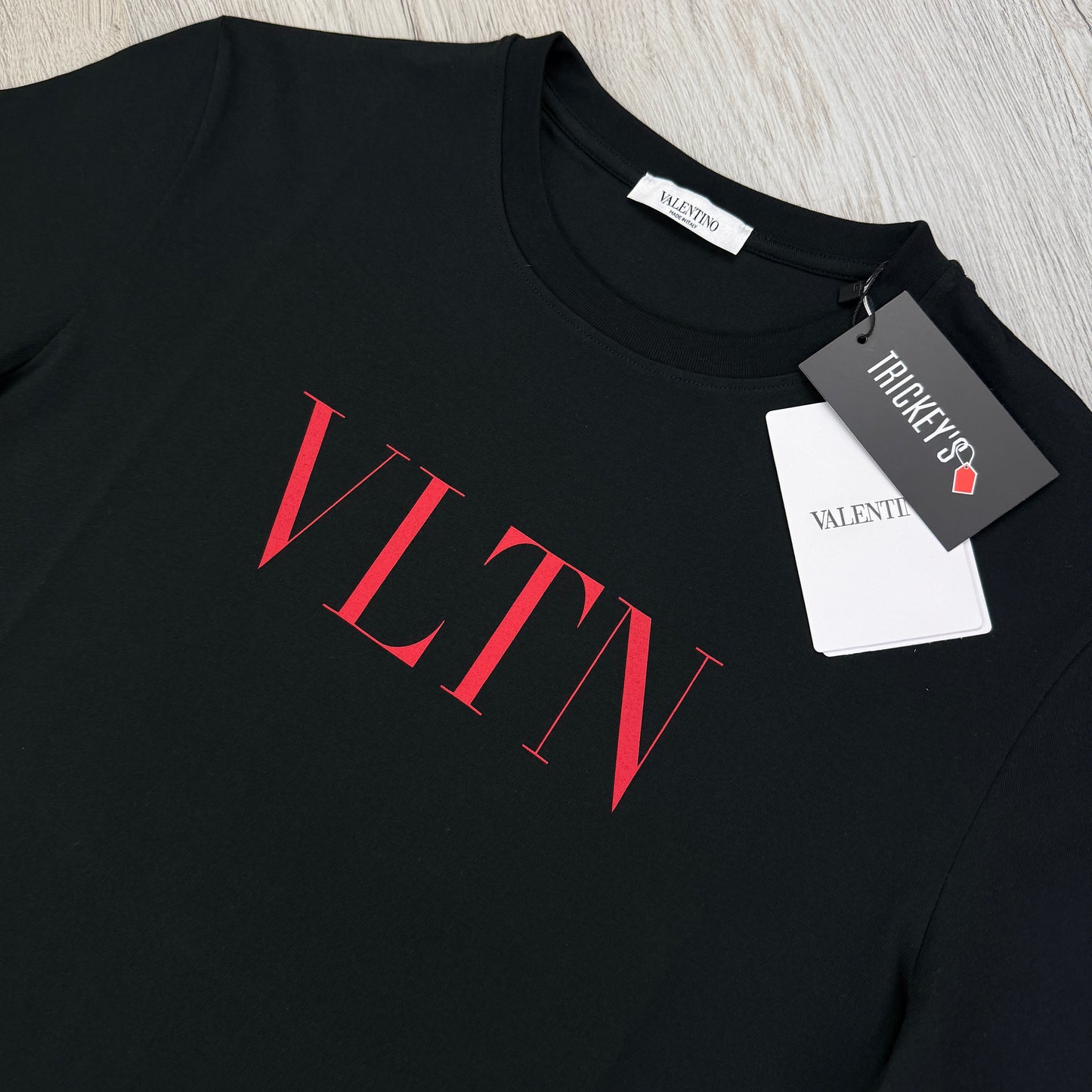 Valentino Men’s Black T-shirt Red ‘VLTN’ Logo