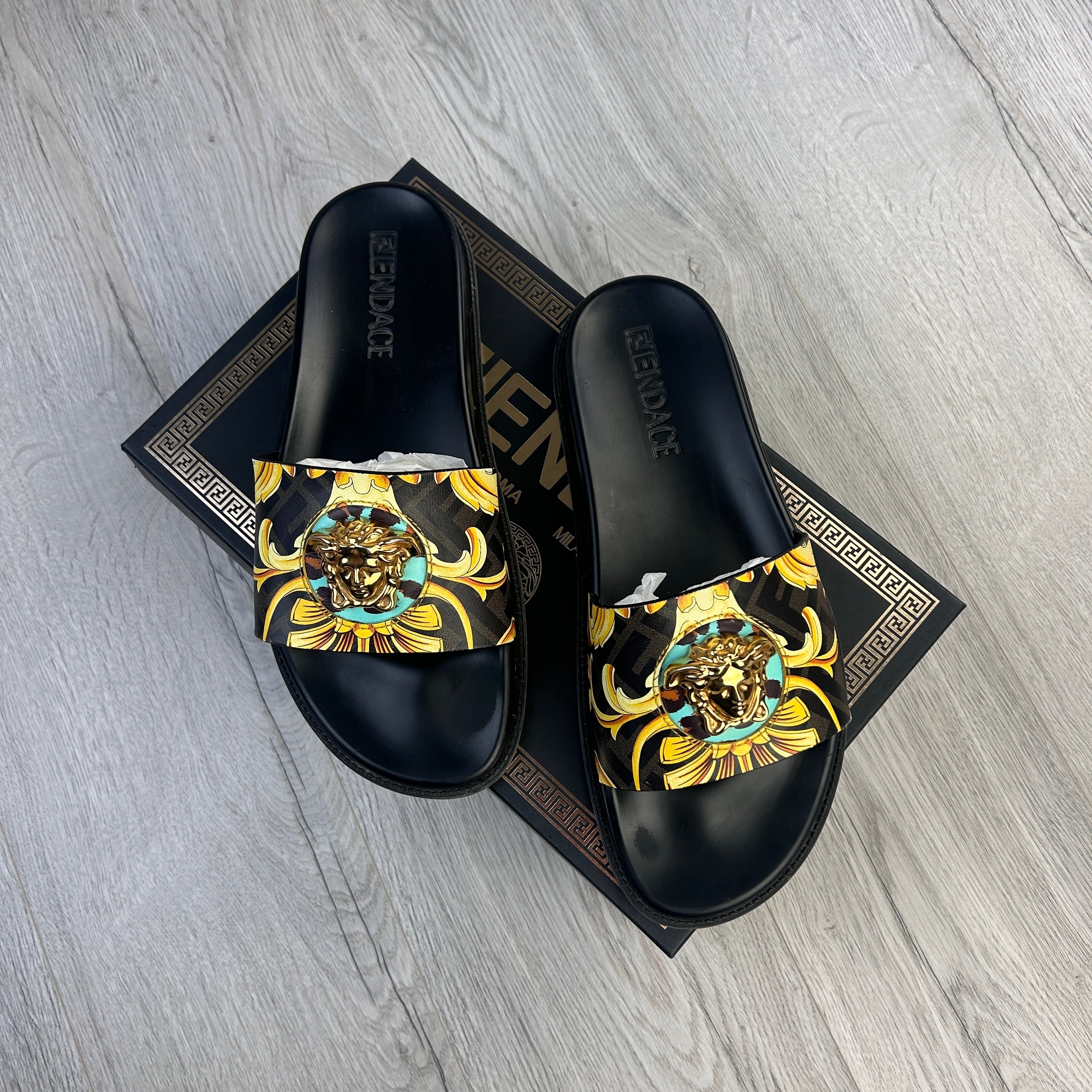 Versace hot sale mens sliders