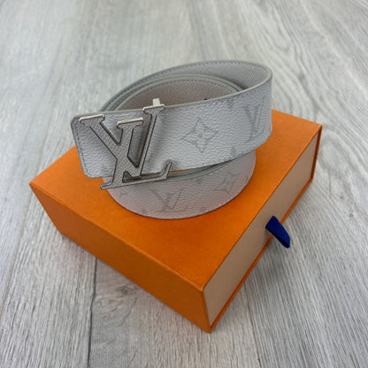 Louis Vuitton Men’s White Belt - Uk 28-32