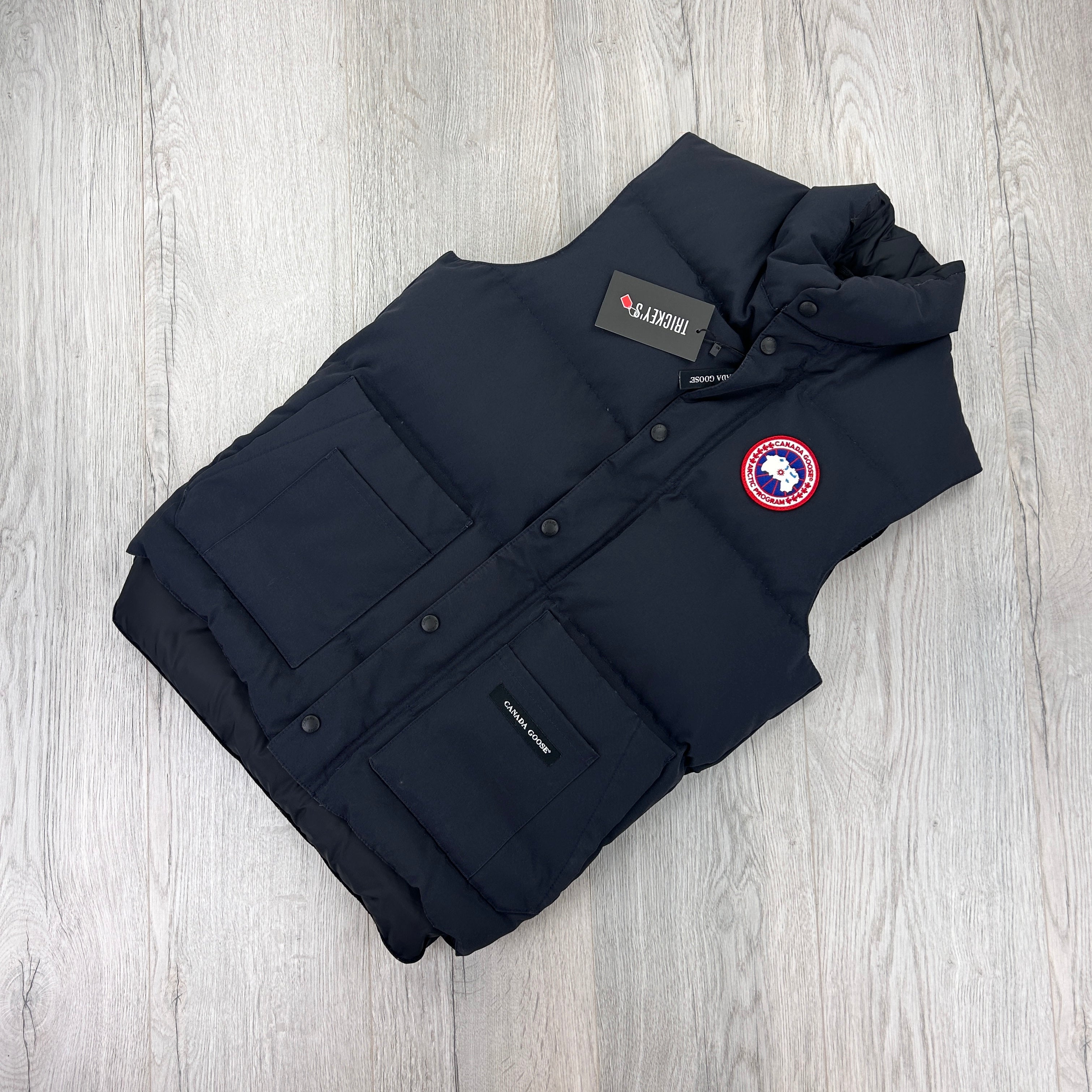 Canada Goose Men s Navy Freestyle Bodywarmer XS Trickey.store