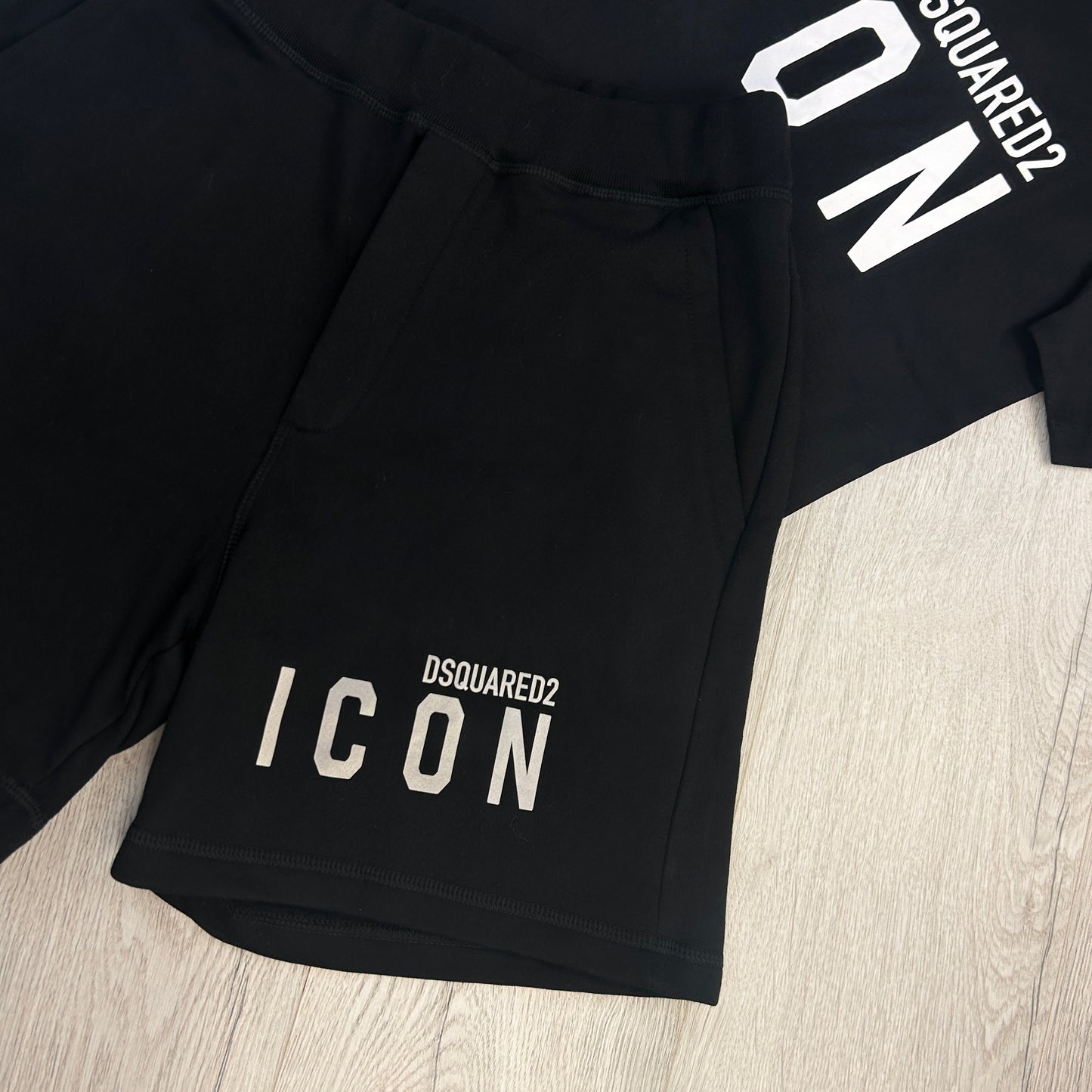 Dsquared2 Men’s Black ICON T-shirt & Short Set