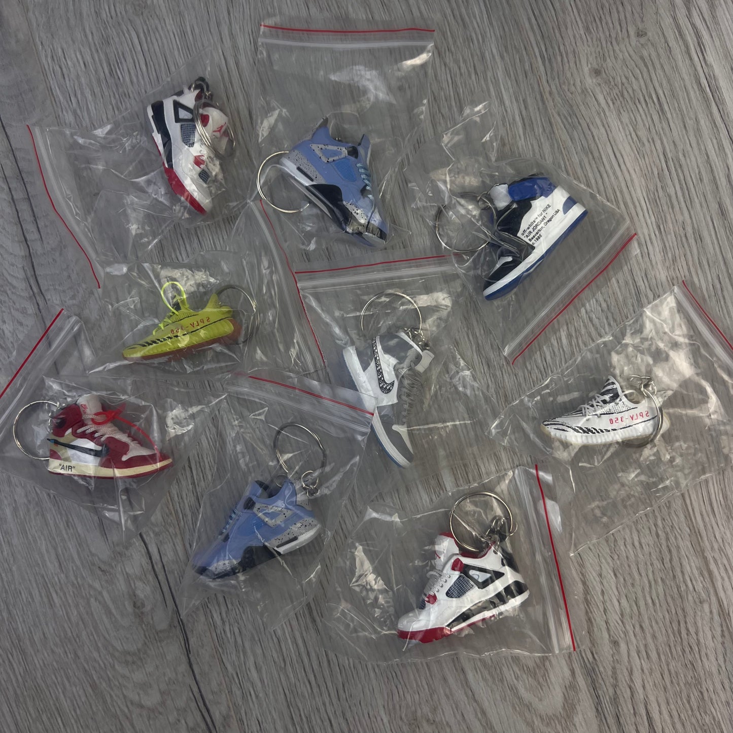 3D Sneaker Trainer Crep Key-Ring / Key Chain (Jordan 1 / Off-white - Randomised