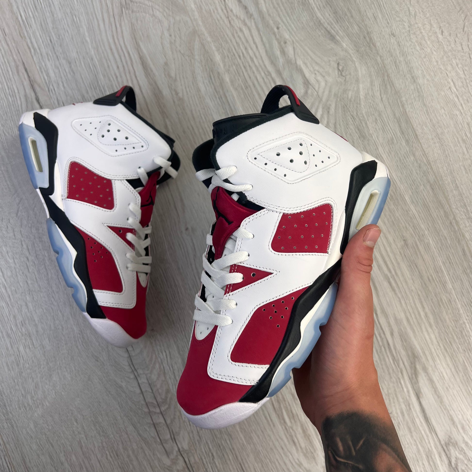 Retro best sale carmine 6s